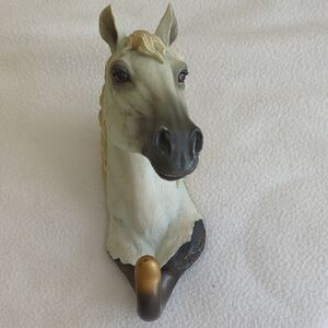 Vintage Palomino Horse Head Wall Hanging Or Hook.